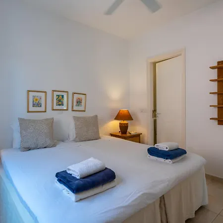 Tropical Paradise In Harbour Paphos, & Close To Apartament