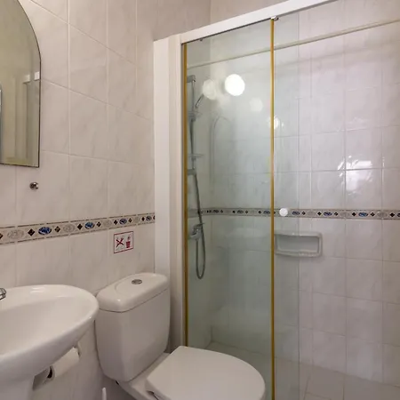 Tropical Paradise In Harbour Paphos, & Close To Apartament *