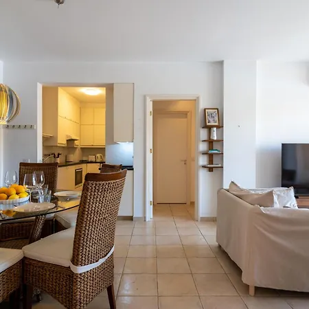 Apartman Tropical Paradise In Harbour Paphos, & Close To Paphos